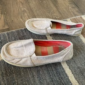 roxy grey slip on shoes